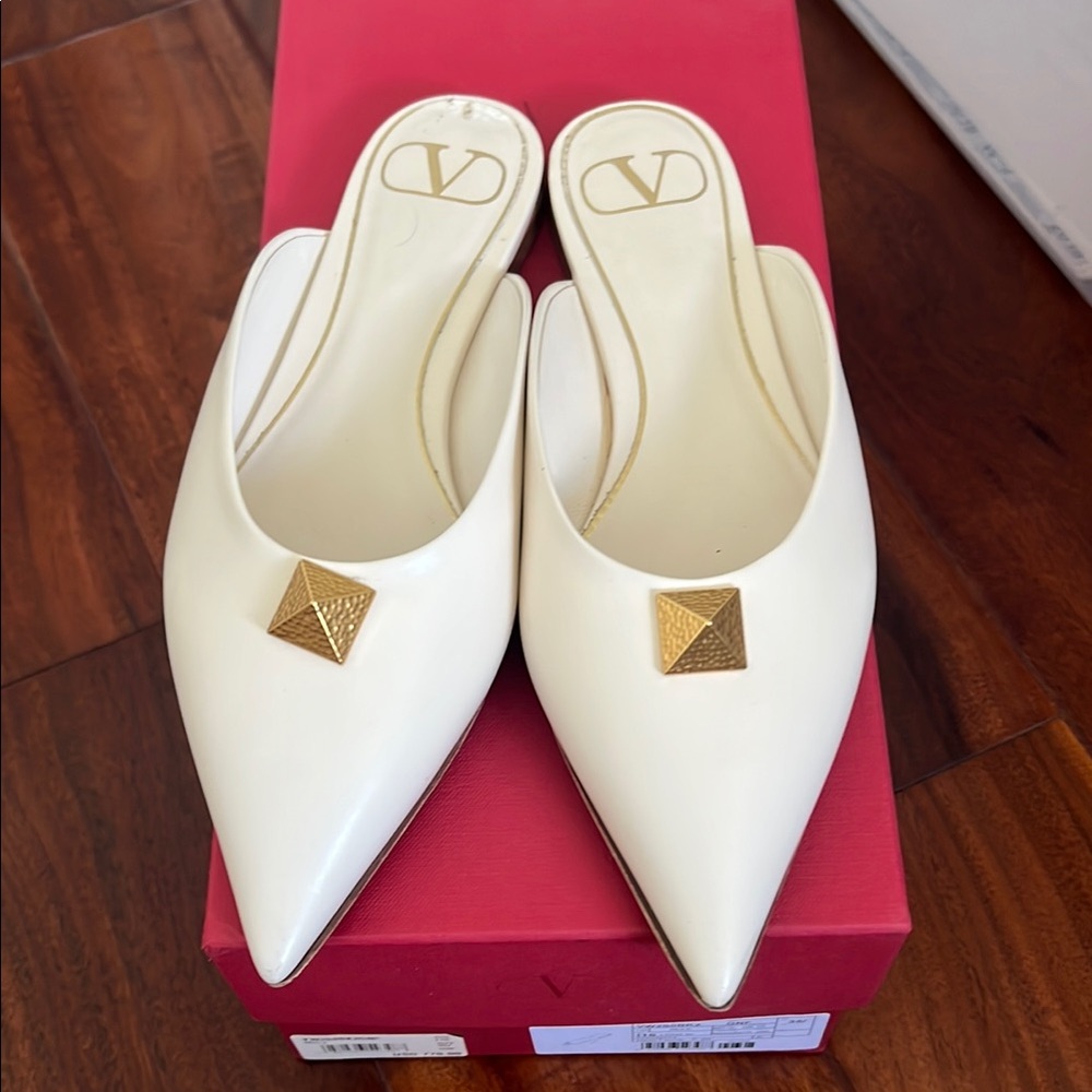 authentic Valentino White and Gold Flats with Elegant Design